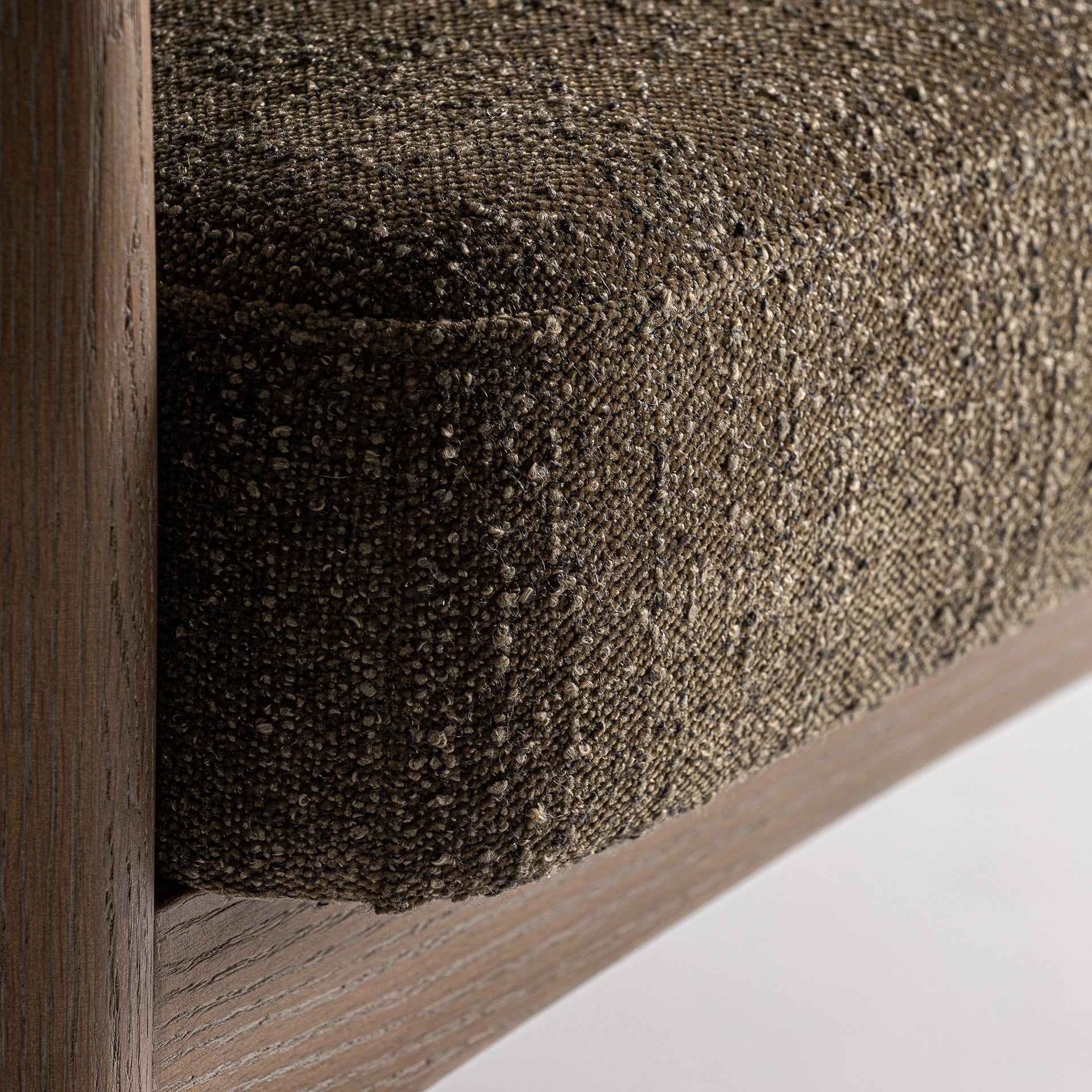 TARRES ARMCHAIR